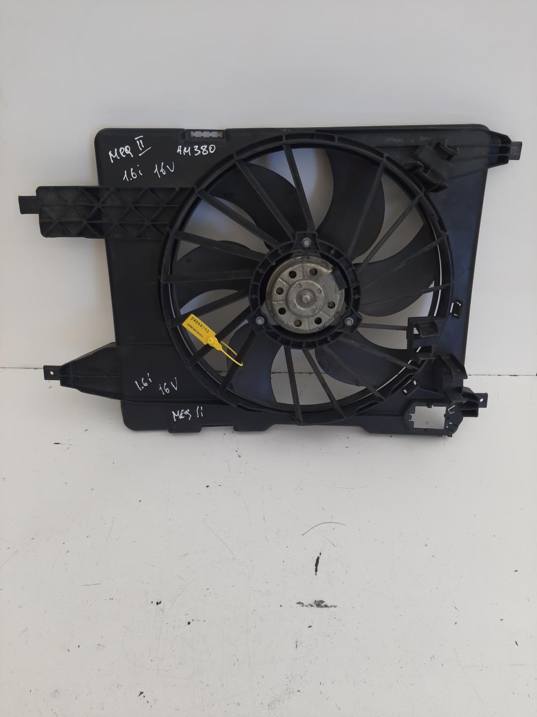вентилятор радиатора Renault Megane 2 поколение 2006, 1.6 л., бензин, хетчбэк 5 дв. - фото №1