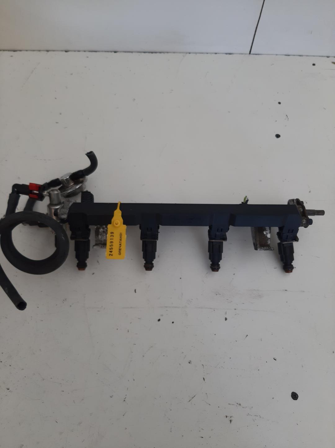 форсунка Ford Mondeo 2 поколение 1996, 1.8 л., бензин, хетчбэк 5 дв., 0280155819 - фото №1