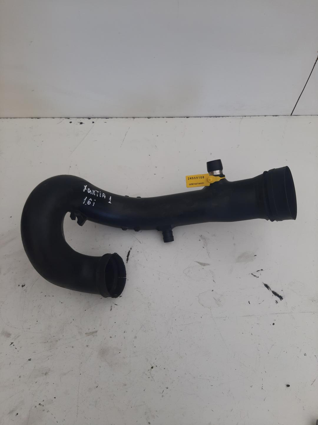 патрубок (трубопровод, шланг) Citroen Xantia 1 поколение 1993, 1.6 л., бензин, хетчбэк 5 дв., 9615833980 - фото №1