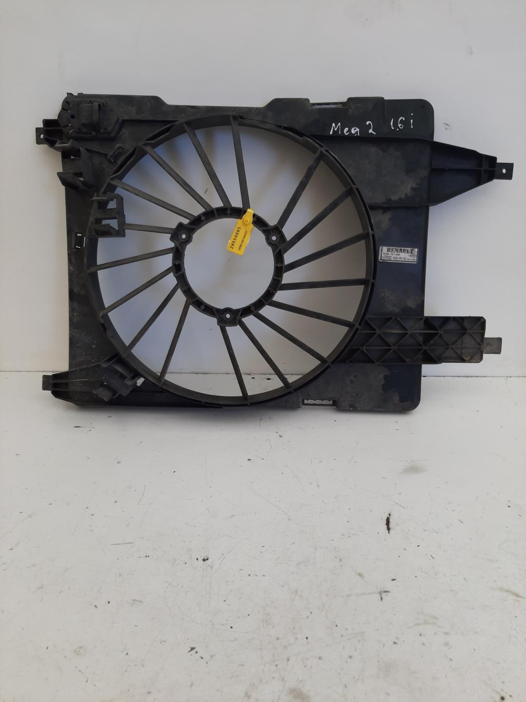 диффузор вентилятора Renault Megane 2 поколение 2006, 1.6 л., бензин, хетчбэк 5 дв., 8200151464 - фото №1