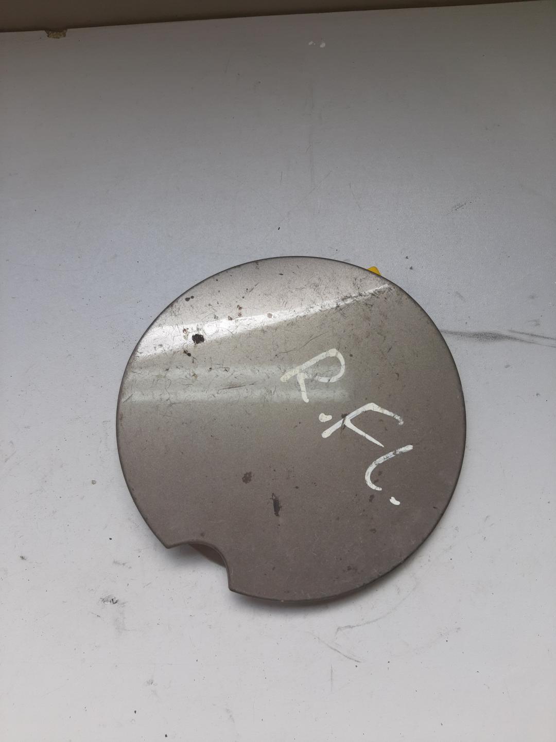 лючок топливного бака Renault Fluence 1 поколение 2010, 1.6 л., бензин, седан - фото №1