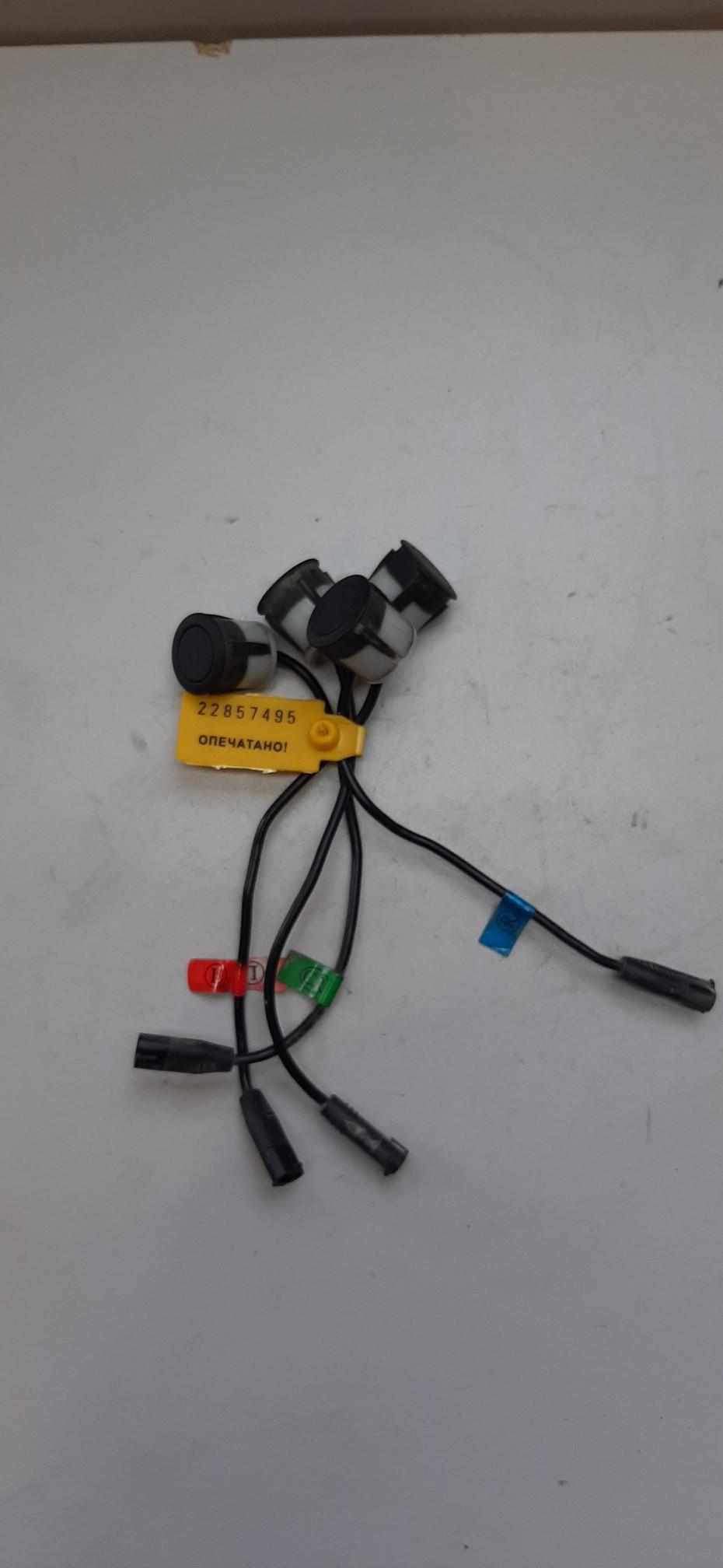 датчик парктроника Renault Sandero 2 поколение 2013, 1.6 л., бензин, хетчбэк 5 дв. - фото №1