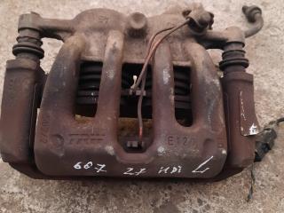 суппорт передний правый Peugeot 607 1 поколение [рестайлинг] (2004 - 2010), 2.7 л., дизель