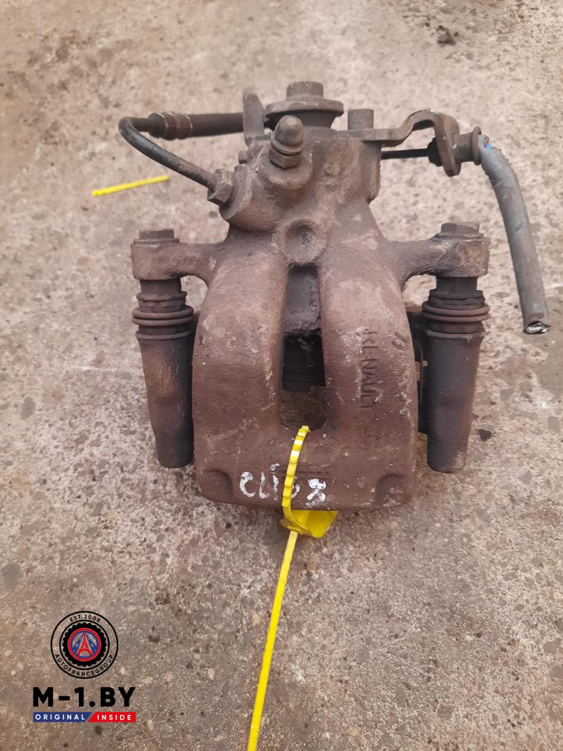 суппорт задний правый Renault Clio 3 поколение (2005 - 2009) - фото №1