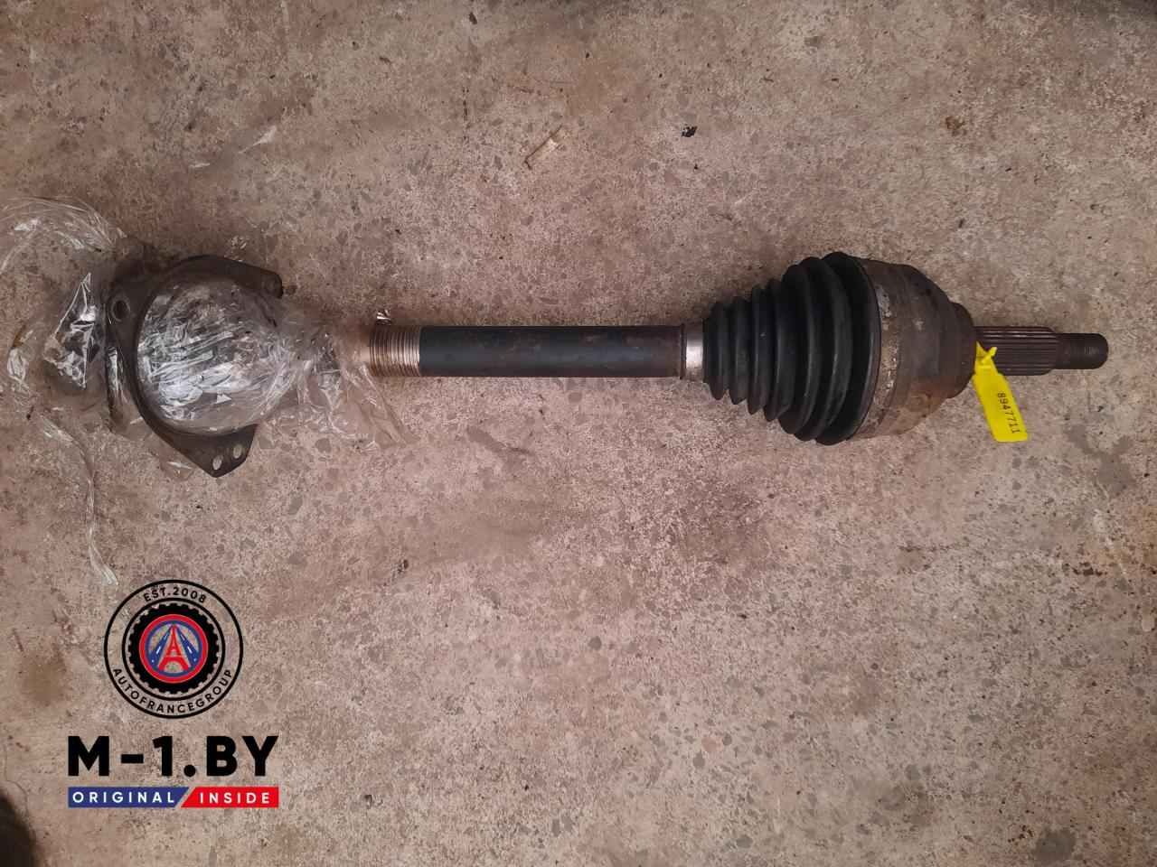 полуось передняя левая (приводной вал, ШРУС) Renault Trafic 2 поколение (2001 - 2006), 1.9 л., дизель, 8200485590 - фото №1
