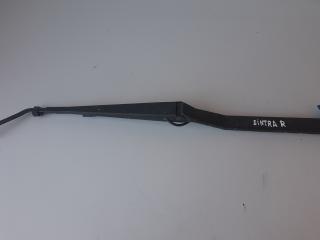 щеткодержатель (поводок стеклоочистителя, дворник) Opel Sintra 1 поколение 1997, 89813564