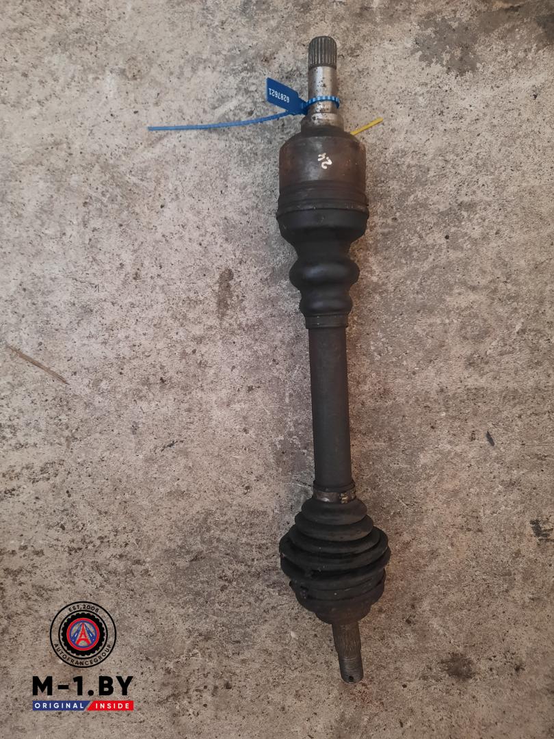 полуось передняя левая (приводной вал, ШРУС) Citroen Berlingo 2 поколение (B9) (2008 - 2012), 1.9 л., дизель - фото №1