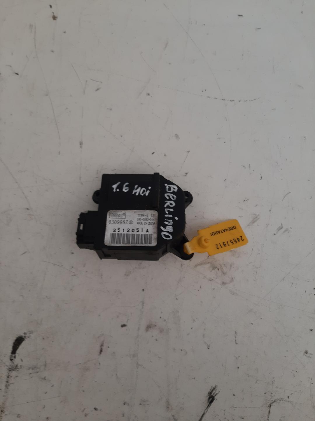 моторчик заслонки печки Citroen Berlingo 1 поколение (M49) 1996, 1.6 л., дизель, 030998Z - фото №1