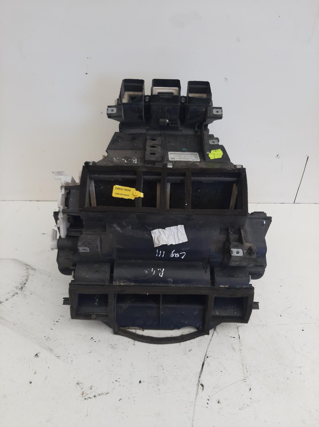 отопитель в сборе (печка) Renault Laguna 3 поколение 2007, 1.5 л., дизель, 52428891 - фото №1