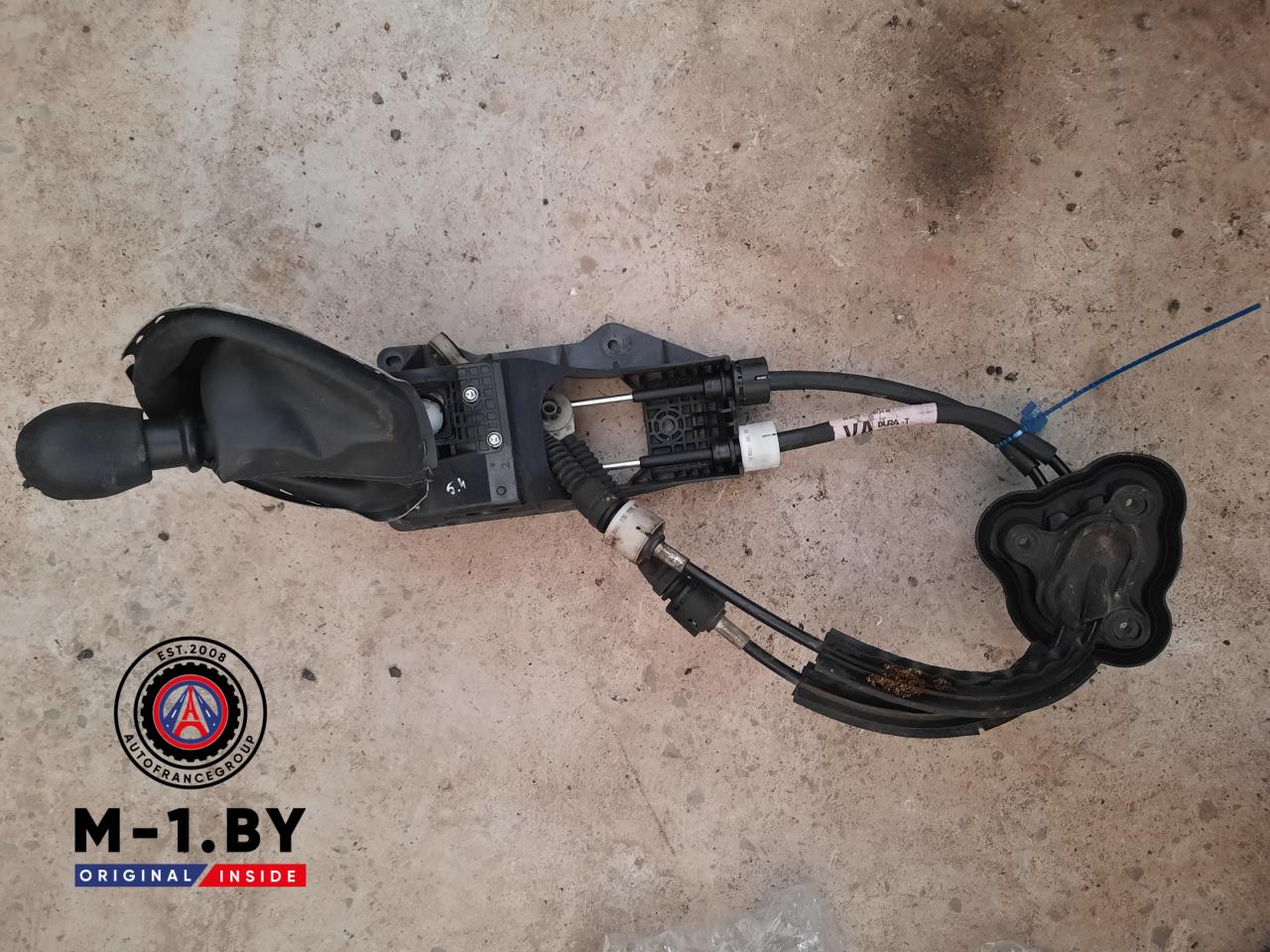 кулиса Renault Scenic 3 поколение (2009 - 2012), 1.5 л., дизель, 8201021402 - фото №1