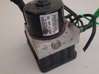 блок ABS Ford Focus 2 поколение (2004 - 2008), 1.6 л., бензин, 8M512C405AA