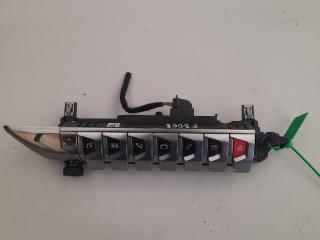 блок управления печки / климат-контроля Peugeot 3008 2 поколение (2017 - 2025), 1.6 л., дизель, 98133395