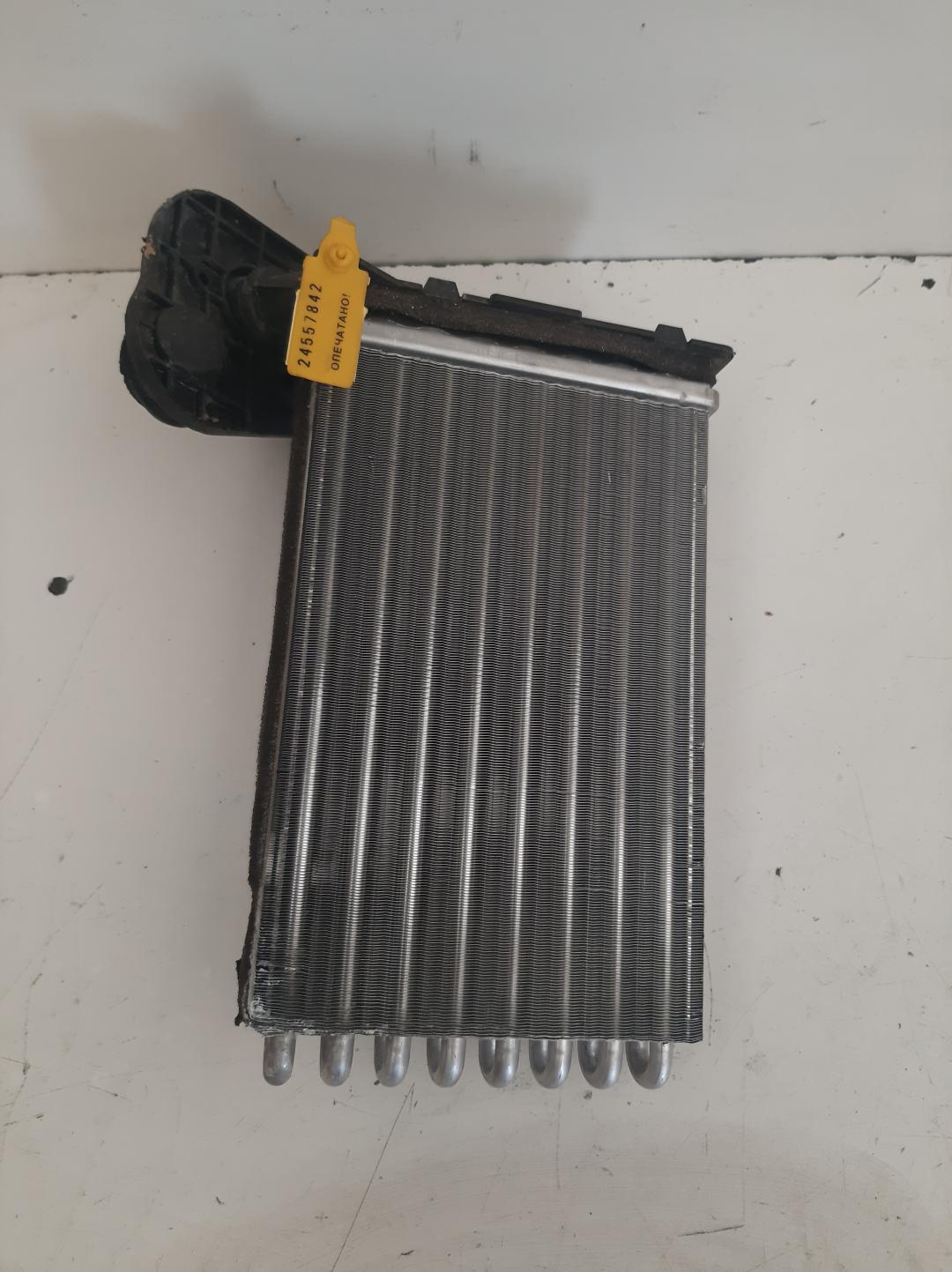 радиатор отопителя (печки) Citroen Xsara 1 поколение 1998, 1.8 л., бензин - фото №1