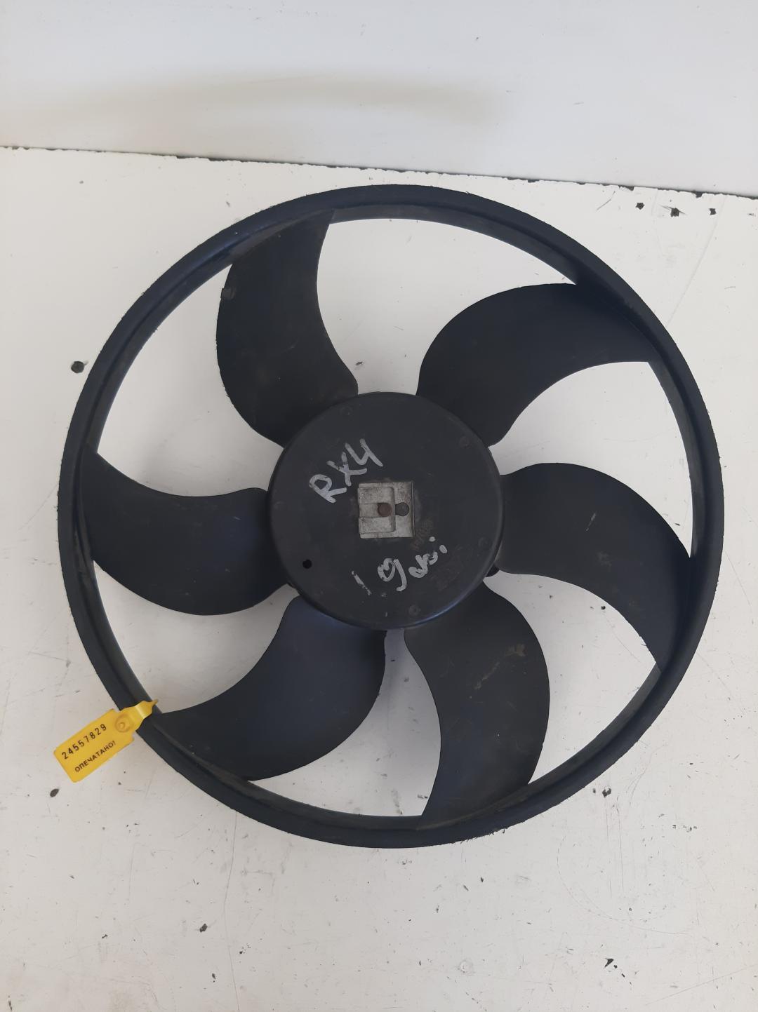 вентилятор радиатора Renault Scenic 1 поколение 1996, 1.9 л., дизель - фото №1