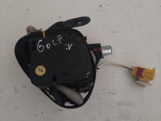 ремень безопасности Volkswagen Golf 4 поколение 2001, 1.6 л., бензин, 33014051