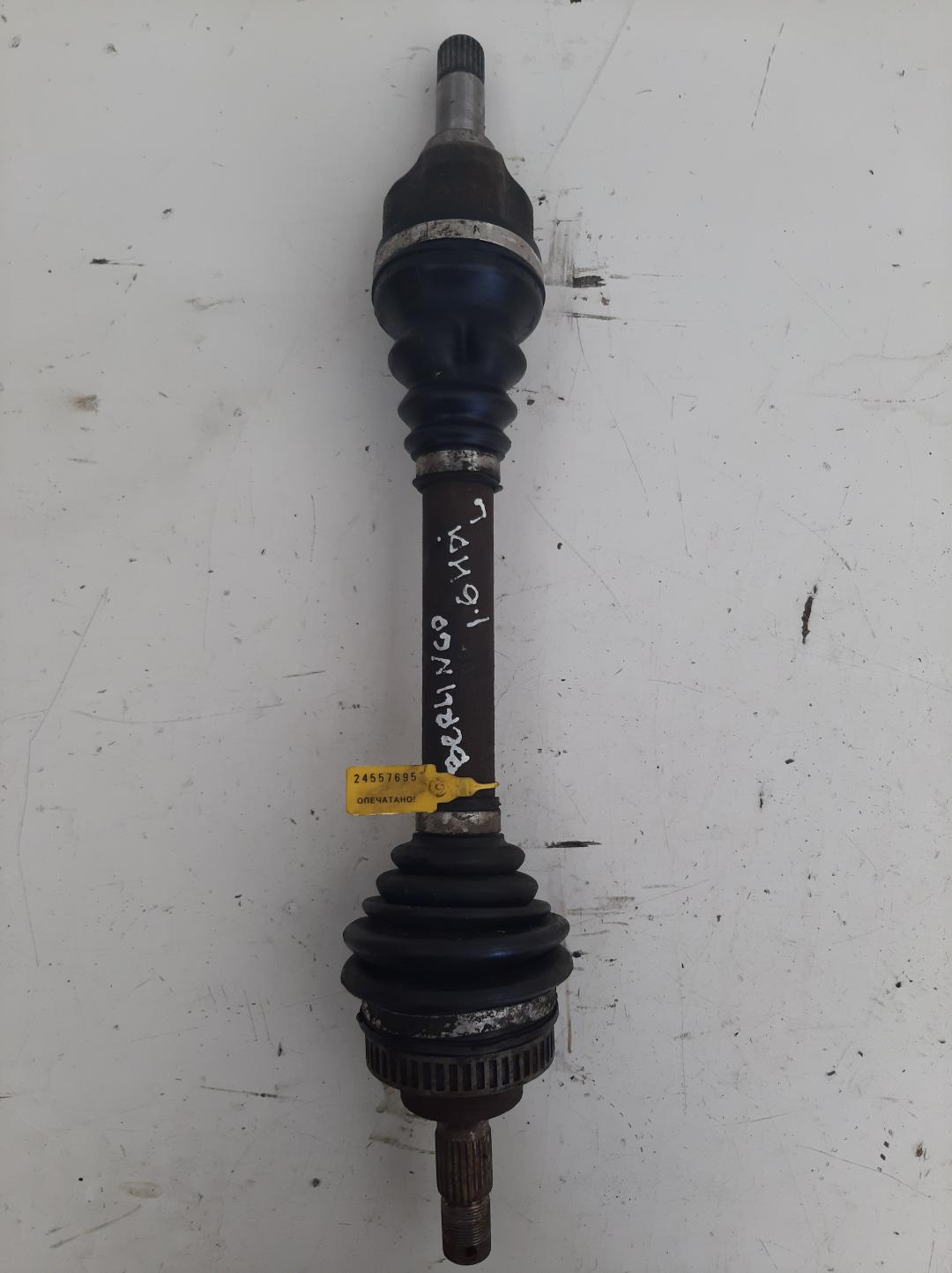 полуось передняя левая (приводной вал, ШРУС) Citroen Berlingo 1 поколение (M49) 2002, 1.6 л., дизель - фото №1