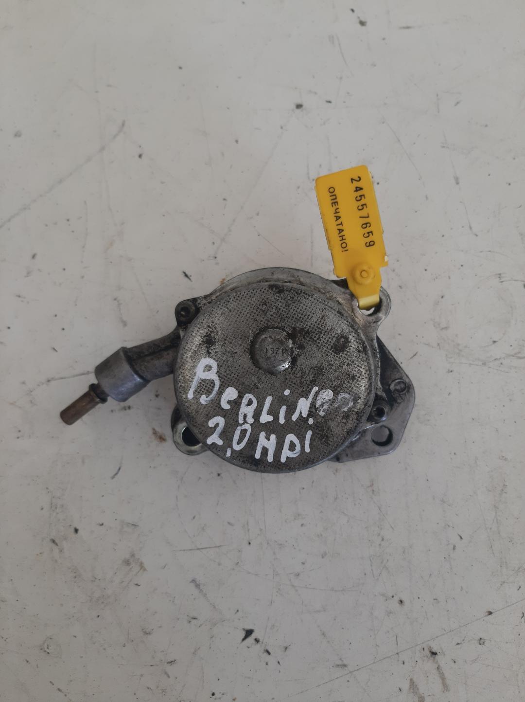 насос вакуумный Citroen Berlingo 1 поколение (M49) 2003, 2.0 л., дизель, 963197580 - фото №1