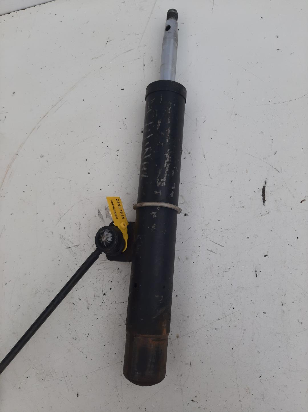 Гидростойка задняя левая Citroen Xantia 1 поколение 1998, 1.8 л., бензин - фото №1