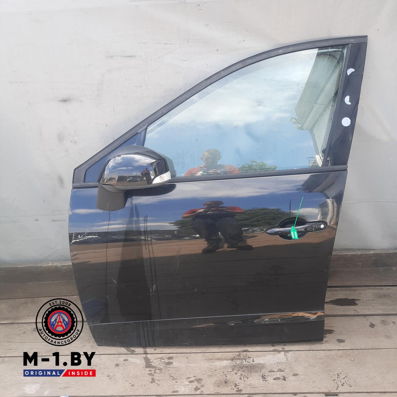 дверь передняя левая Renault Grand Scenic 3 поколение (2009 - 2012) - фото №1