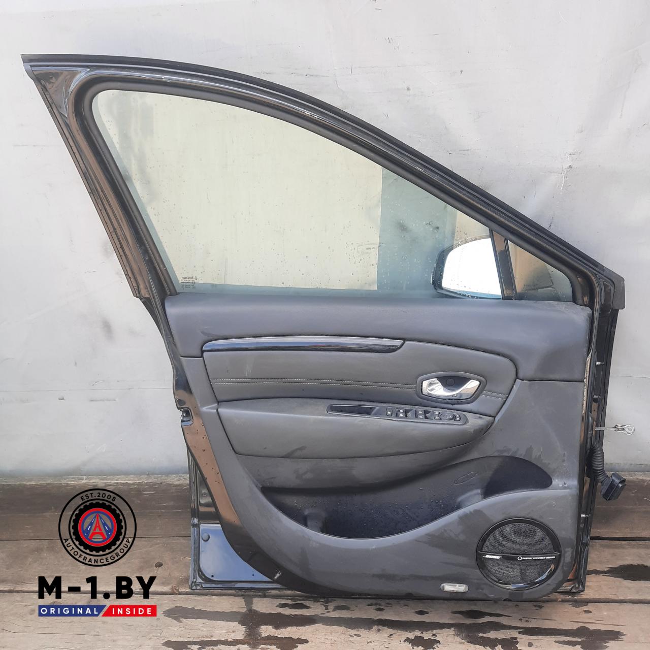 обшивка двери передняя левая Renault Grand Scenic 3 поколение (2009 - 2012) - фото №1