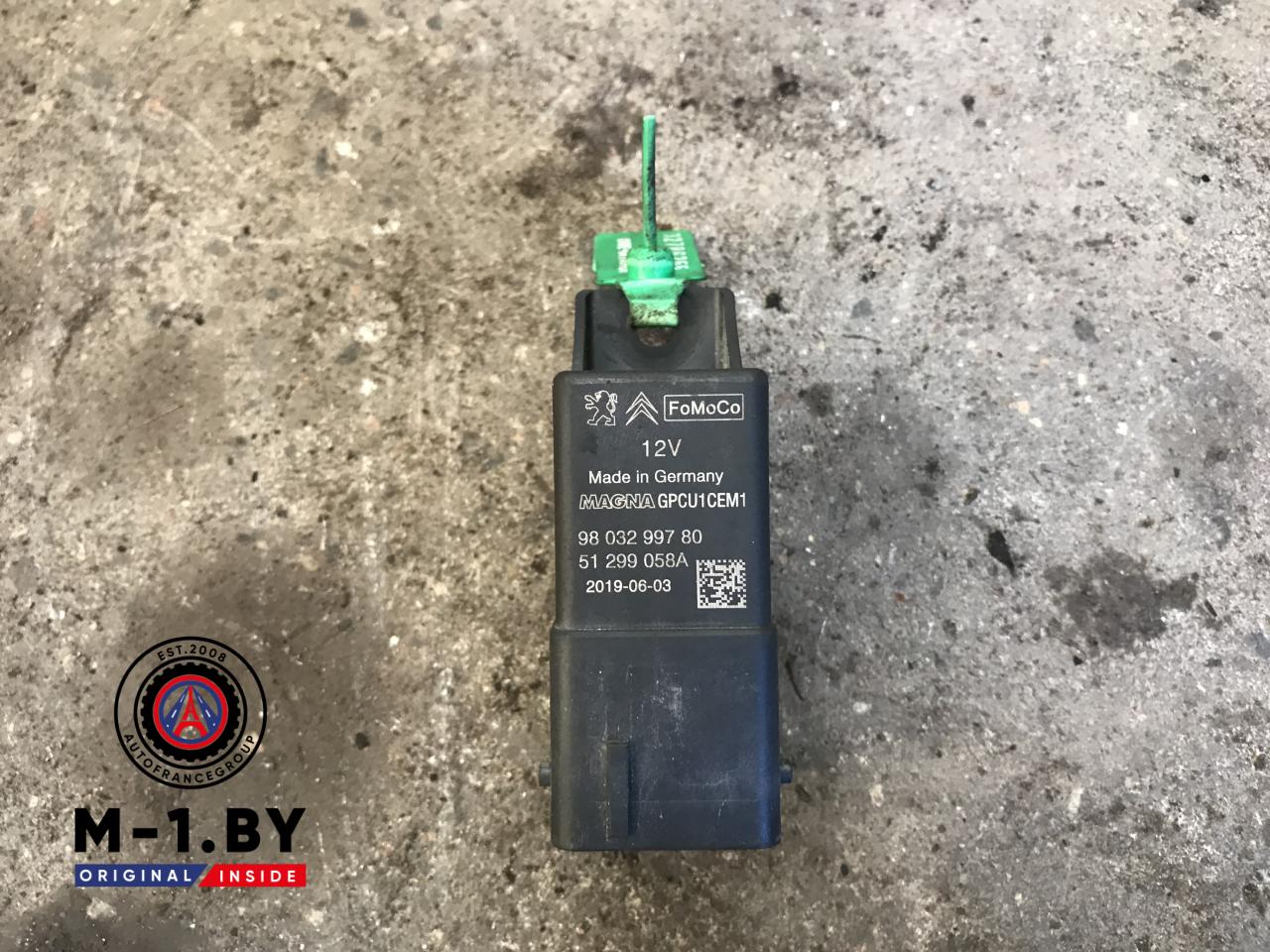 реле накала свечей Citroen Jumpy 3 поколение (2016 - 2025), 2.0 л., дизель, 9803299780 - фото №1