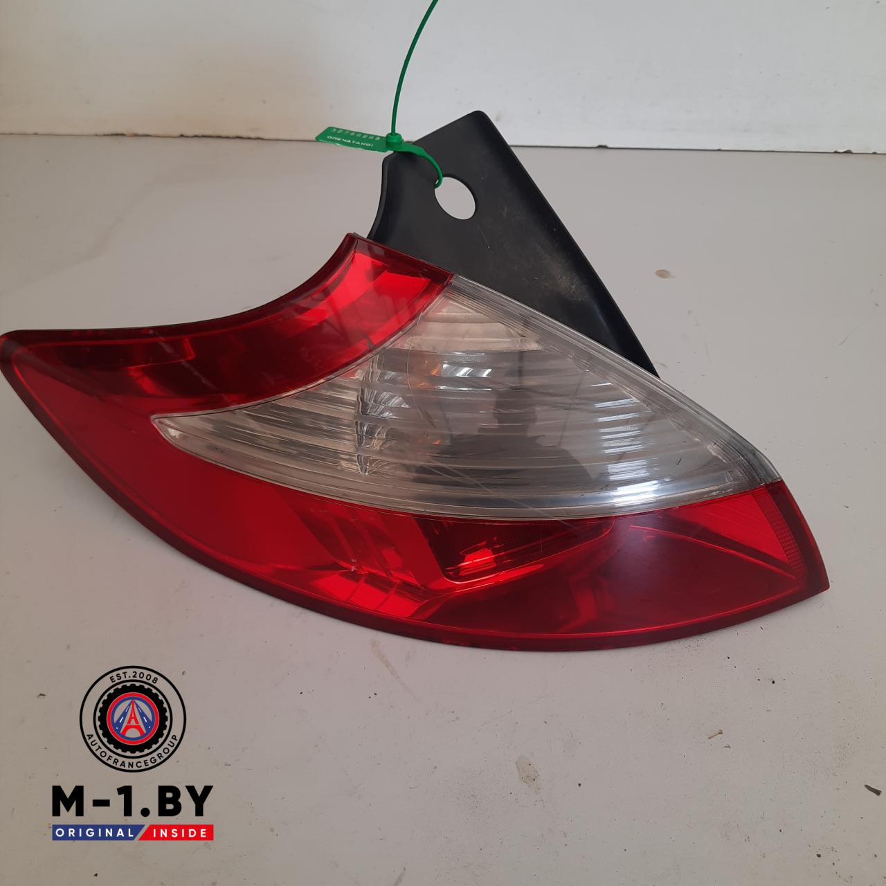 фонарь задний левый Renault Megane 3 поколение (2008 - 2014) - фото №1