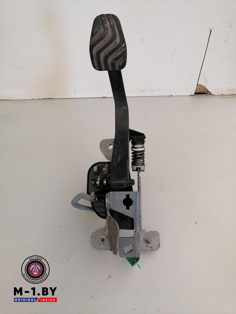 педаль сцепления Renault Scenic 4 поколение 2018, 465033751R - фото №1