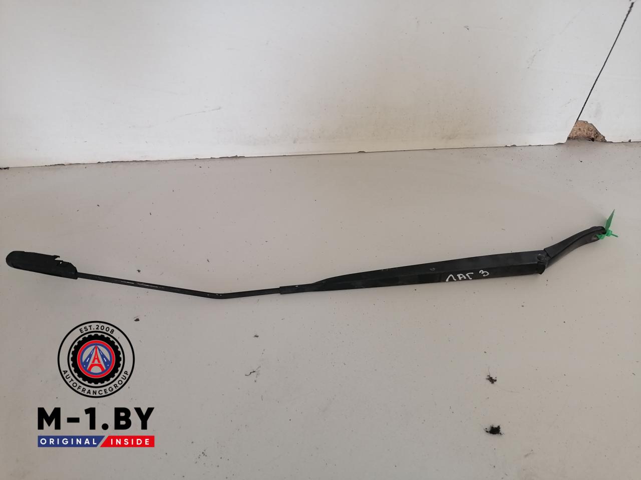 щеткодержатель (поводок стеклоочистителя, дворник) Renault Laguna 3 поколение (2007 - 2012), 80017267 - фото №1