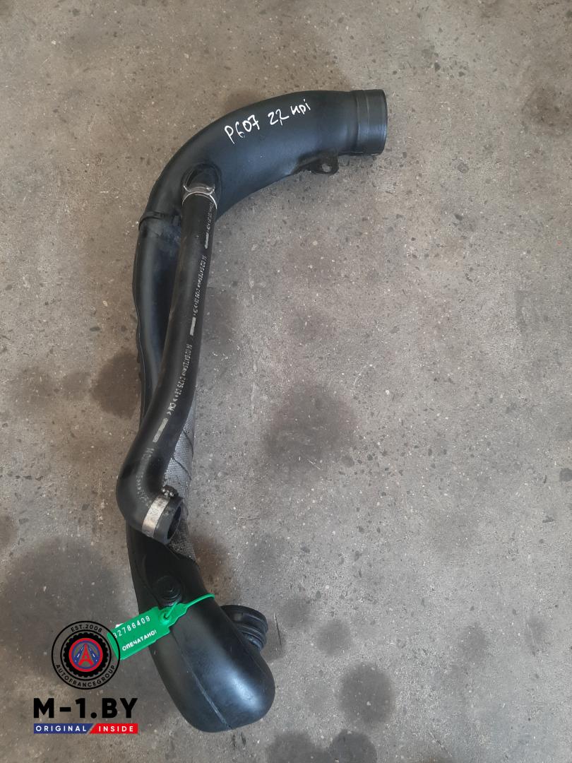 патрубок турбины Peugeot 607 1 поколение (2000 - 2004), 2.2 л., дизель, 9639667580 - фото №1