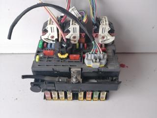 блок предохранителей Citroen C5 2 поколение (2008 - 2017), 9807028580, R02