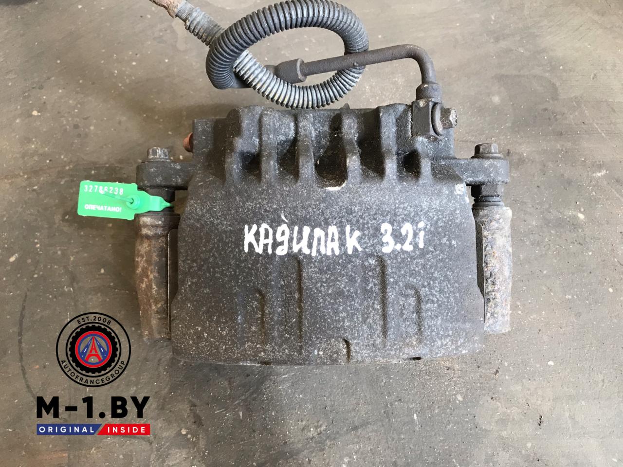 суппорт передний левый Cadillac CTS 1 поколение (2002 - 2007), 3.2 л., бензин - фото №1