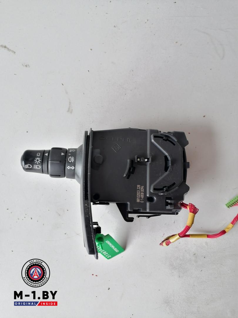 переключатель света Renault Clio 3 поколение (2005 - 2009), 88102003228 - фото №1