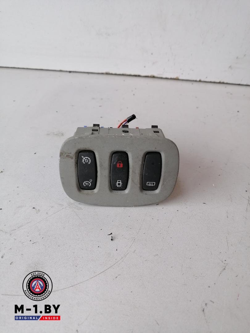 кнопка центрального замка Renault Trafic 2 поколение (2001 - 2006) - фото №1