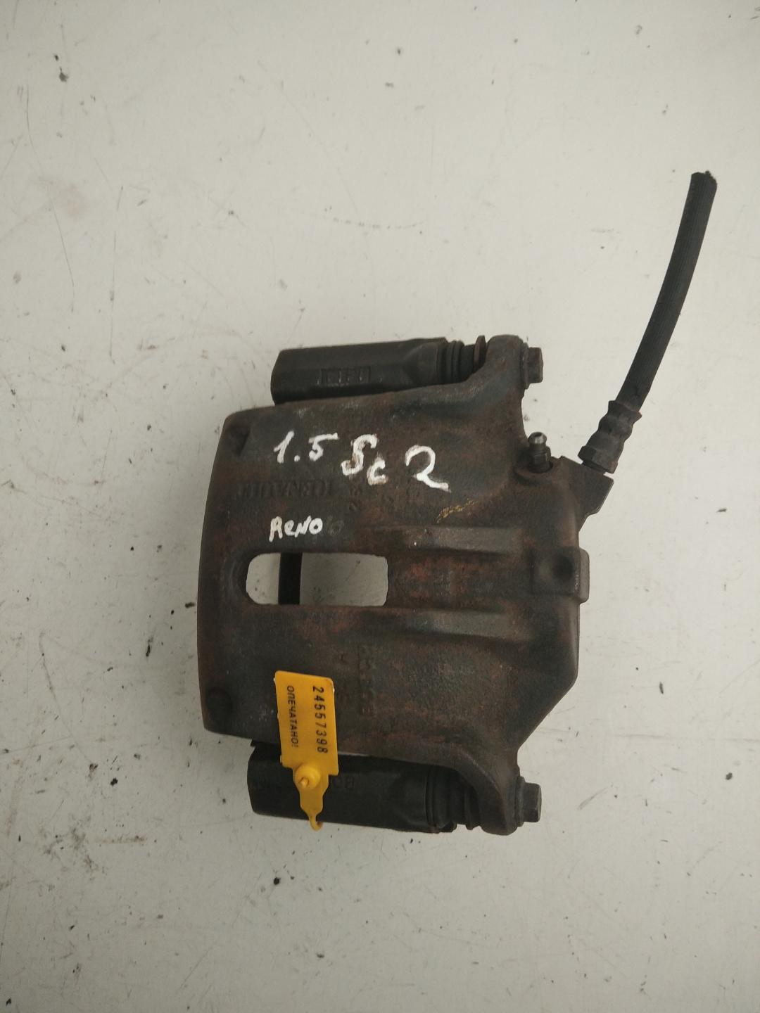 суппорт передний правый Renault Scenic 2 поколение 2005, 1.9 л., дизель - фото №1