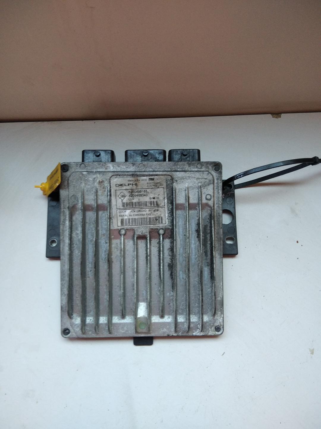 блок управления двигателем Renault Megane 2 поколение 2006, 1.5 л., дизель, 8200498188, 8200469340 - фото №1