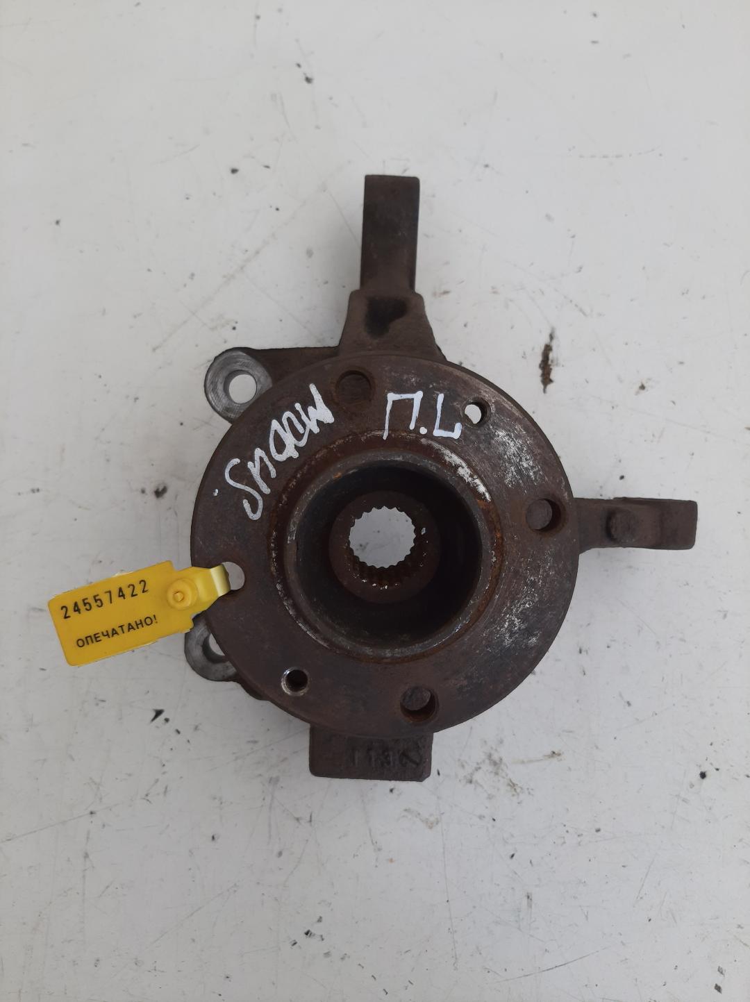 ступица передняя левая Renault Modus 1 поколение 2004, 1.5 л., дизель - фото №1