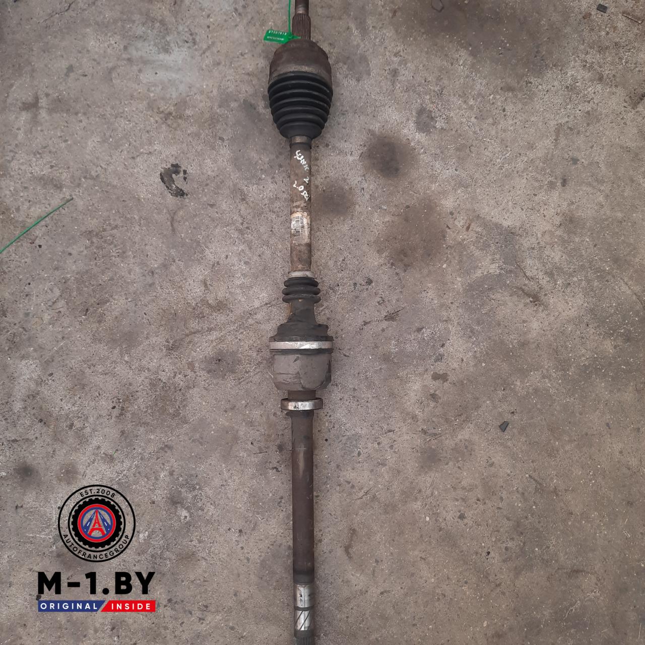 полуось передняя правая (приводной вал, ШРУС) Renault Scenic 2 поколение (2003 - 2006), 2.0 л., дизель, 8200383708 - фото №1
