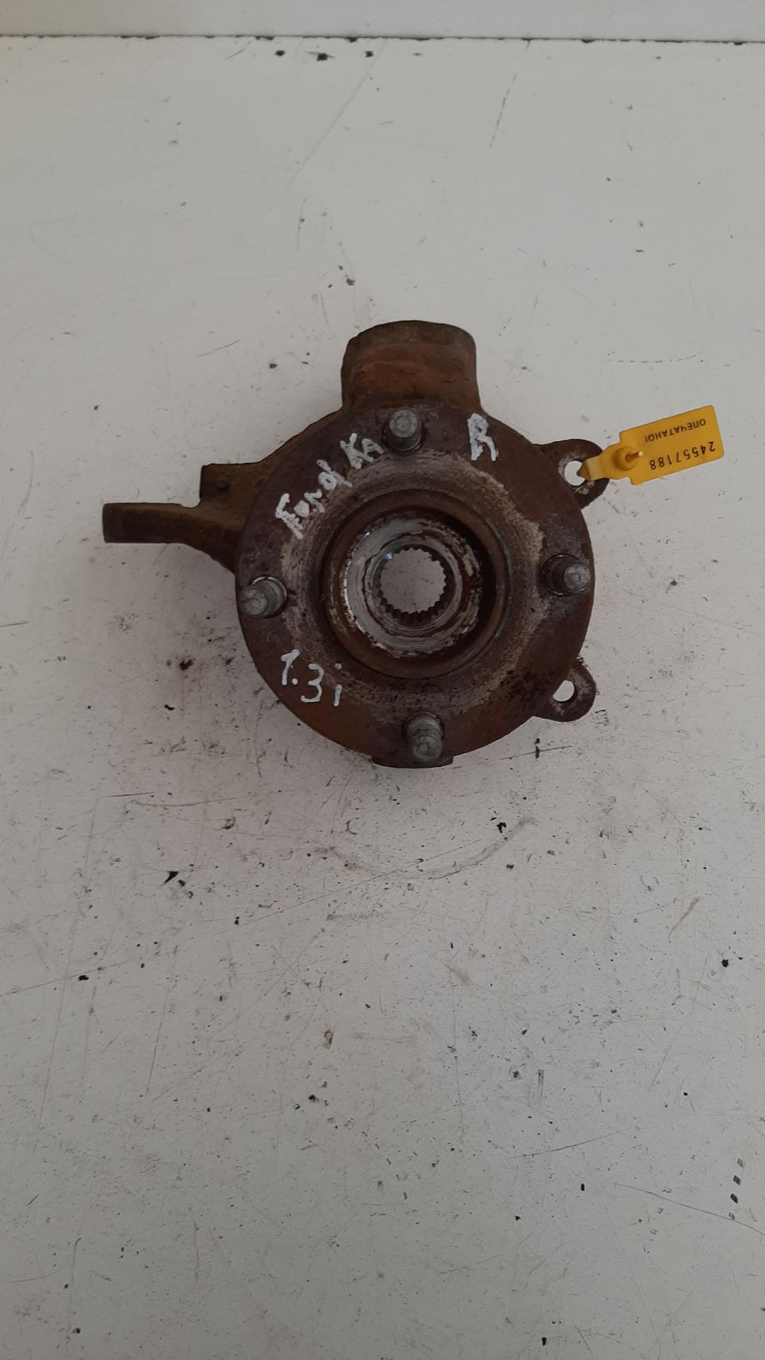 ступица передняя правая Ford Ka 1 поколение 1998, 1.3 л., бензин - фото №1