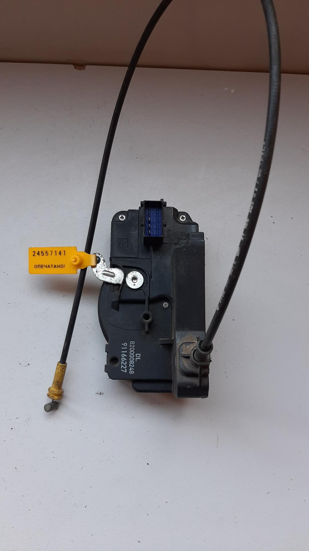 замок двери передней правой Renault Trafic 2 поколение 2001, 1.9 л., дизель, 8200008248 - фото №1