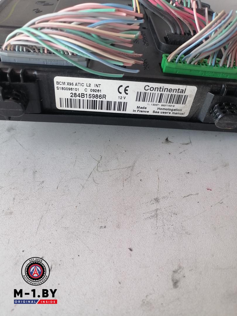 блок комфорта Renault Scenic 3 поколение (2009 - 2012), 284B15986R, S18009810, BCMX95 - фото №1