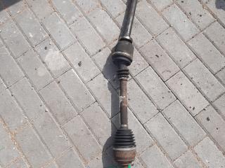 полуось передняя правая (приводной вал, ШРУС) Renault Scenic 2 поколение [рестайлинг] (2006 - 2010), 8200383708