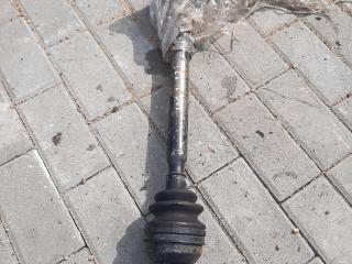 полуось передняя левая (приводной вал, ШРУС) Renault Laguna 2 поколение (2001 - 2005), 1.8 л., бензин