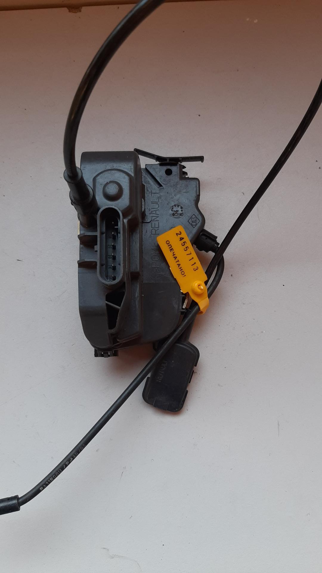 замок двери задней правой Renault Megane 2 поколение 2003, 1.9 л., дизель - фото №1
