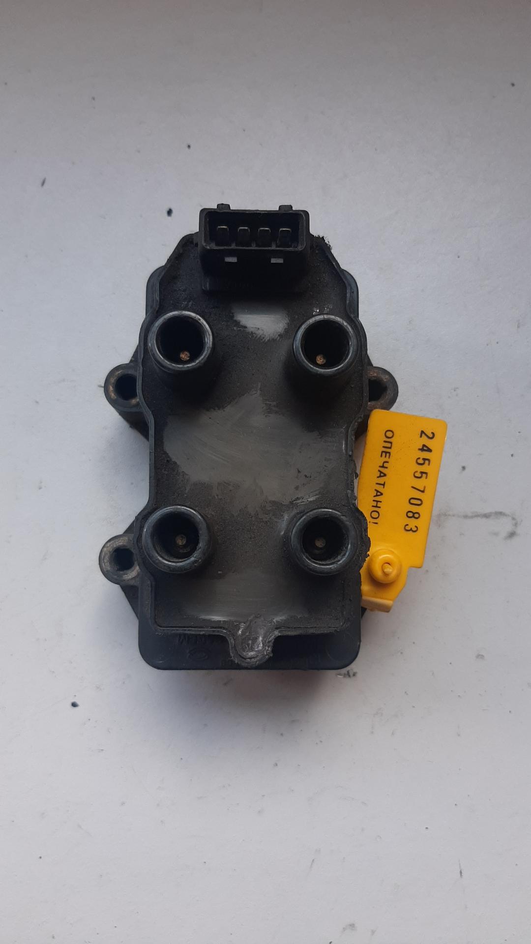 катушка зажигания Peugeot 306 1 поколение 1996, 1.8 л., бензин, 2526040A - фото №1