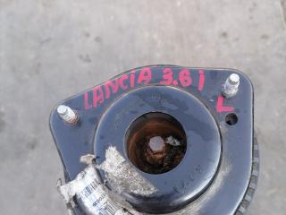 стойка передняя левая Chrysler Grand Voyager 5 поколение [рестайлинг] 2011, 3.6 л., бензин