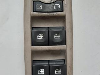 кнопка стеклоподъемника двери передней левой Renault Megane 2 поколение [рестайлинг] 2006, 1.5 л., дизель, 809610018R