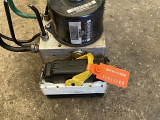 блок ABS Peugeot 207 1 поколение [рестайлинг] (2009 - 2013), 1.6 л., бензин, 9662295780