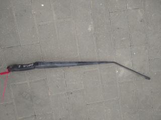 щеткодержатель (поводок стеклоочистителя, дворник) Chrysler Voyager 5 поколение (2007 - 2011), 8200620437