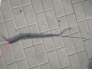 щеткодержатель (поводок стеклоочистителя, дворник) Renault Megane 3 поколение (2008 - 2014)