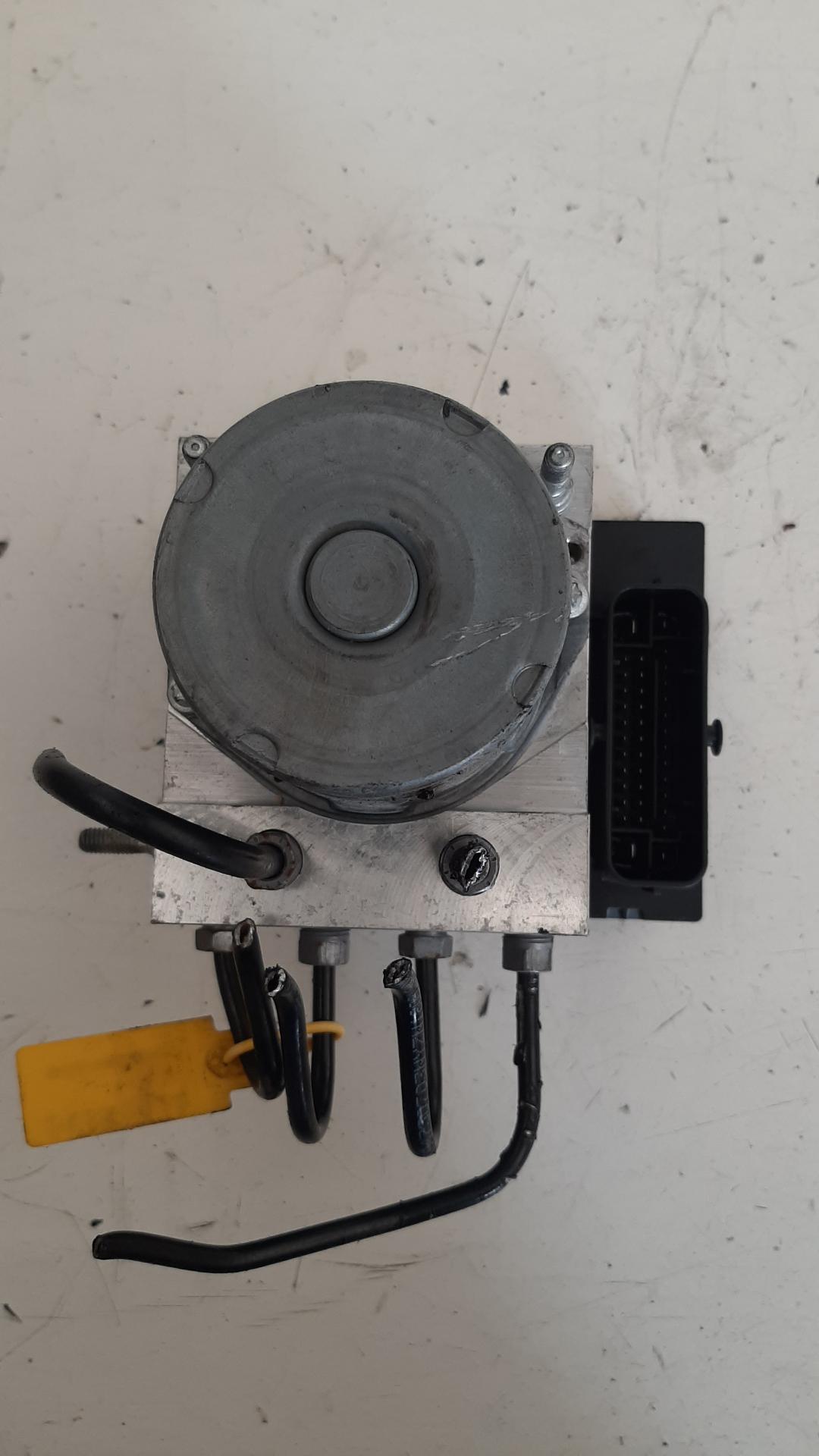 блок ABS Peugeot 3008 1 поколение 2010, 1.6 л., дизель, 0265952303 - фото №1